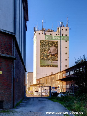 Raiffeisen im Dortmunder Stadthafen