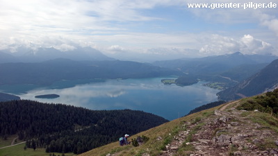 Der Walchensee vom Gipfel aus gesehen