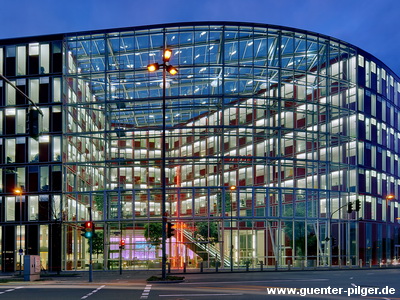 Medienhafen Düsseldorf - Capricorn-Haus