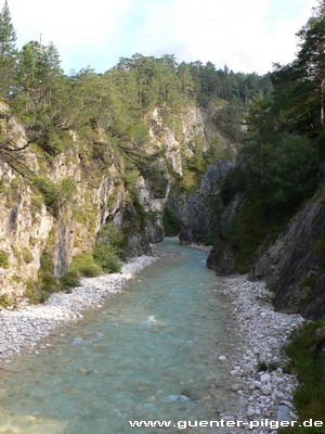 Karwendelbach an der Mündung zu Isar