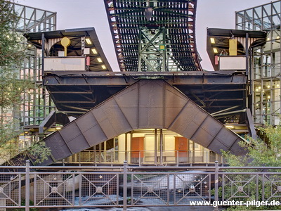 Wuppertaler Schwebebahn - Oberbarmen/Berliner Straße