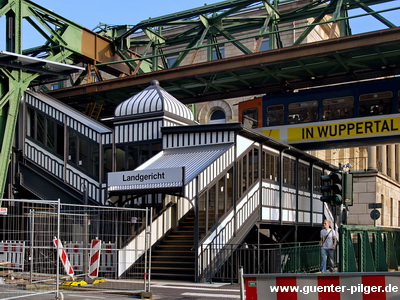 Wuppertaler Schwebebahn - Landgericht