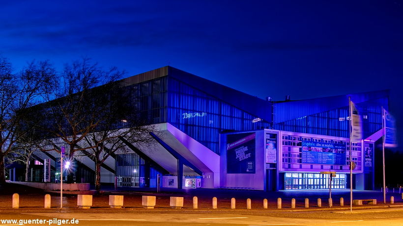 Grugahalle bei Nacht