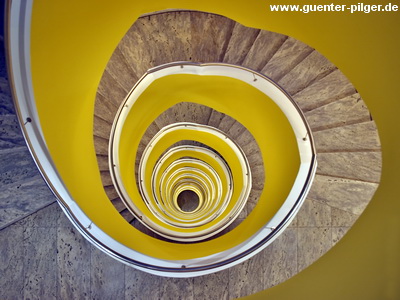 Mediapark Köln - Wendeltreppe in Haus Nr. 6