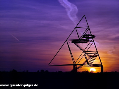 Sonnenuntergang am Tetraeder Bottrop