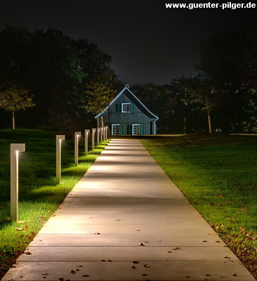 Das Stammhaus bei Nacht