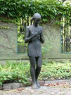 Flötenspielerin von Hermann Geibel (1989)