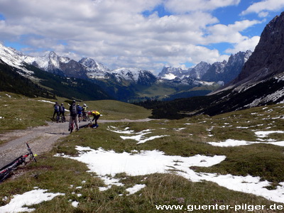 Blick Richtung Osten zu Falkenhütte.