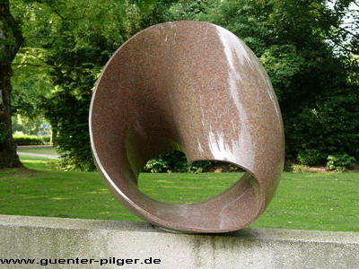 Max Bill: Unendliche Schleife