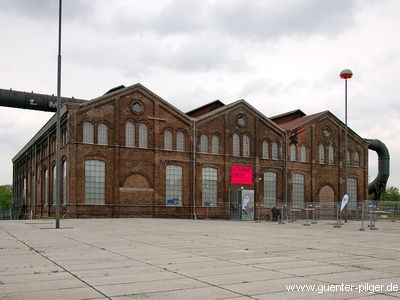 Phoenixhalle Außenansicht