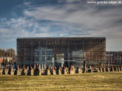 Nordseite mit dem Skulpturengarten