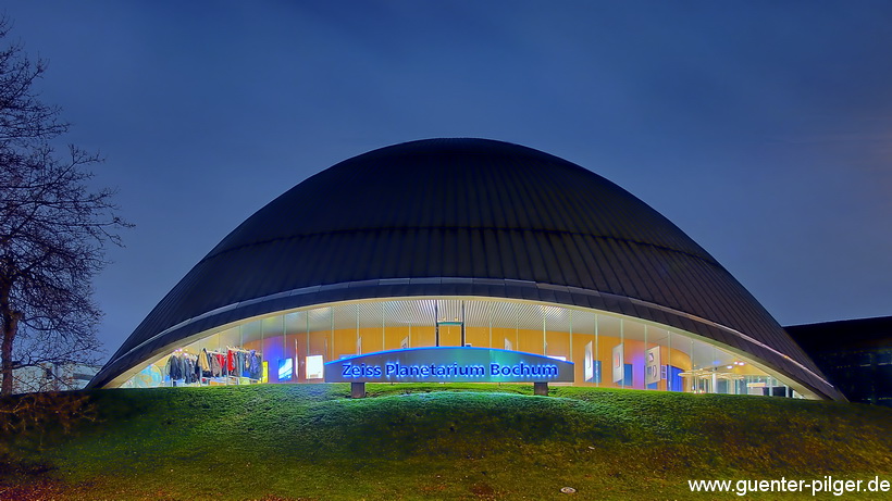 D:\Daten\Bilder-temp\HP\XXL\Planetarium_Bochum.jpg