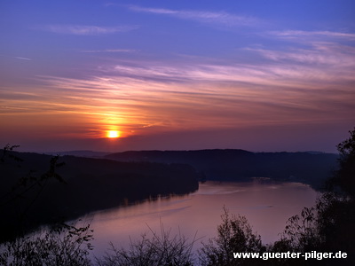 Sonnenuntergang über dem Baldeneysee Essen