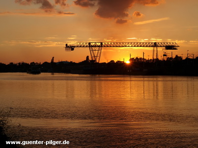 Sonnenuntergang am Rhein-Herne-Kanal